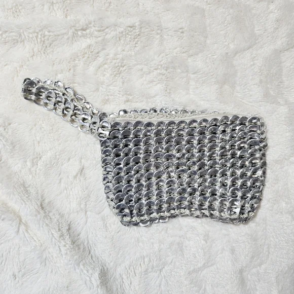 Handmade | Wristlet Clutch - Picture 2 of 4